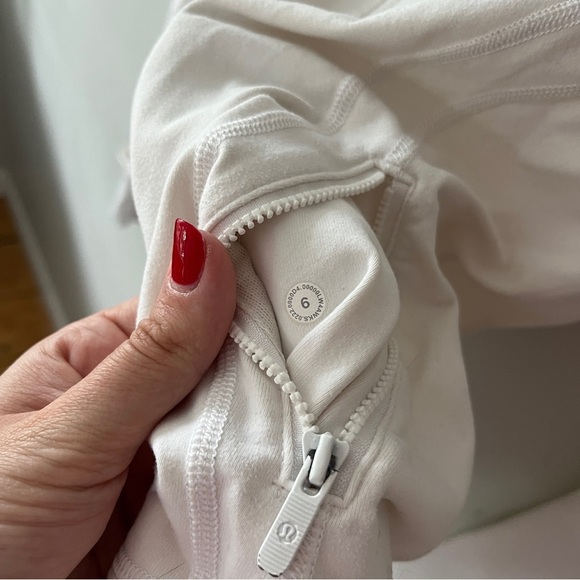 Lululemon Define Jacket in White With UT University of Texas Logo Size 6 - Picture 3 of 4
